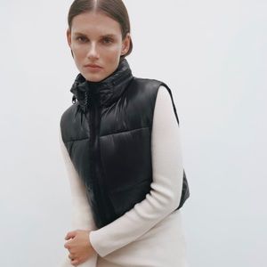 Zara Cropped Puffer Vest in Black